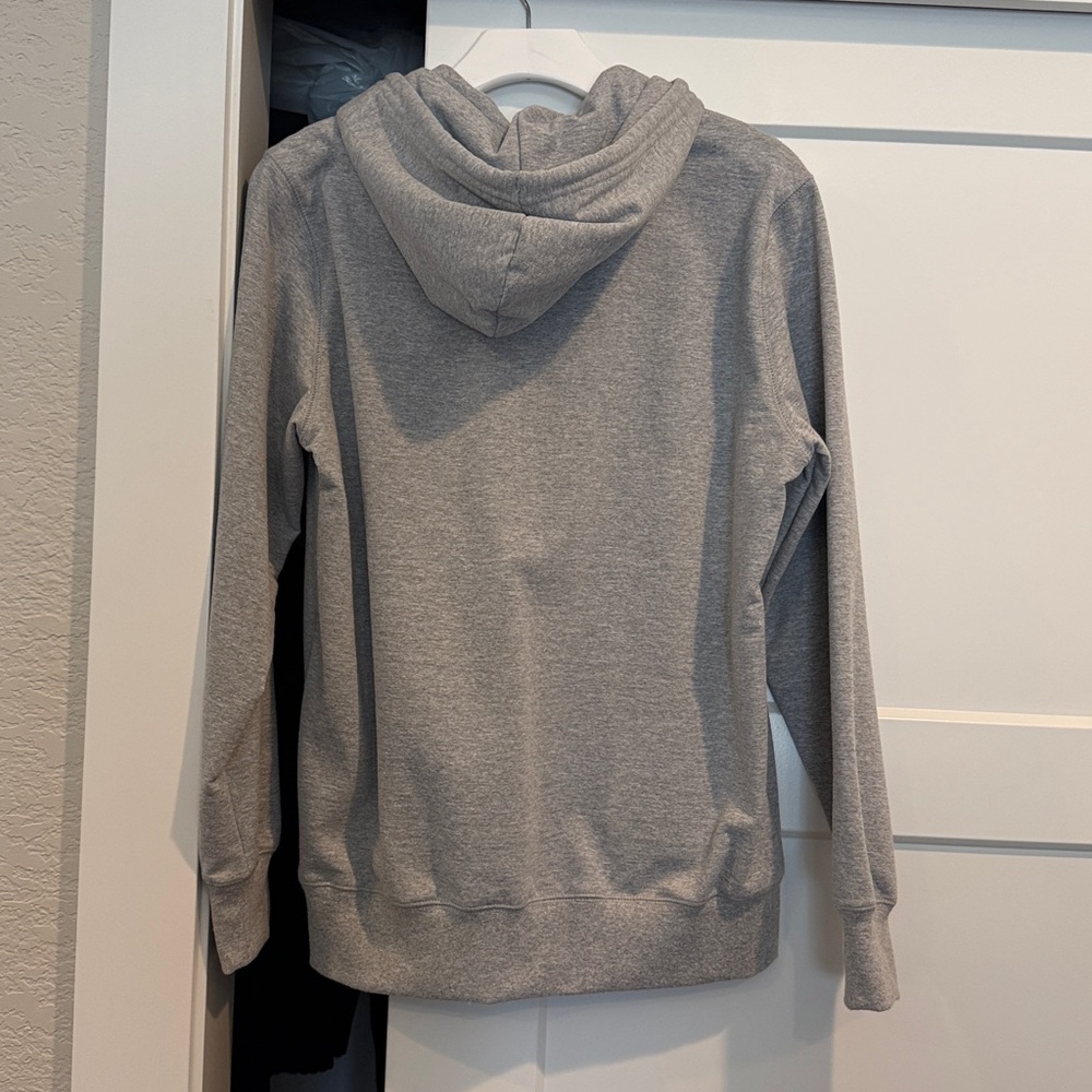 NWT THE NORTH FACE WOMANS “HERITAGE PATCH” HOODIE SZ. M - Picture 2 of 3